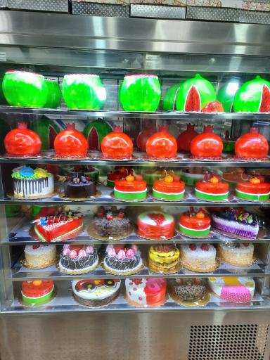 عکس شیرینی فروشی مهدی