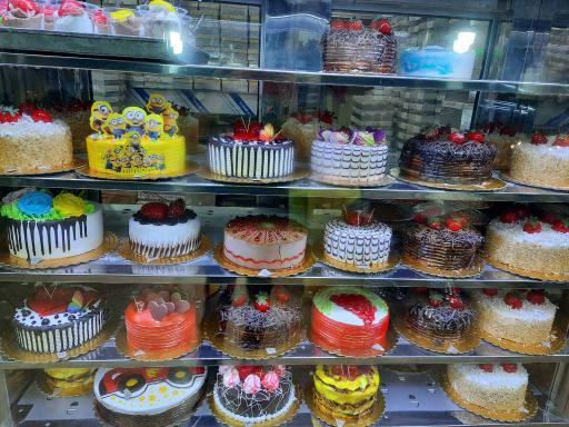 عکس شیرینی فروشی مهدی