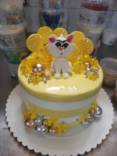 عکس شیرینی فروشی مهدی