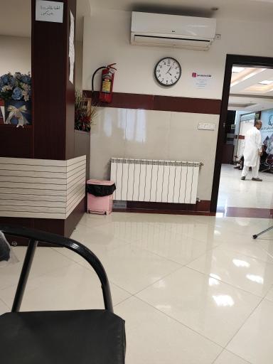 عکس مطب دکتر جمال الدین اسدی (جراح مغز و اعصاب)