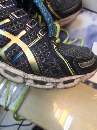 عکس تعمیرات چمدان، کیف و کفش محمودی