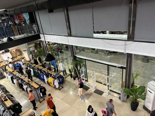 عکس پوشاک محسن زارا