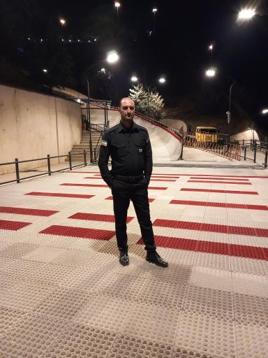 عکس فود کورت فلای لند