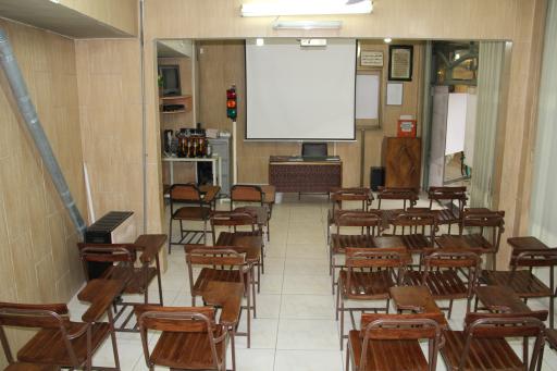 عکس آموزشگاه رانندگی مشتاق