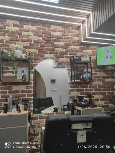 عکس پیرایش صادق