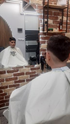 عکس پیرایش صادق