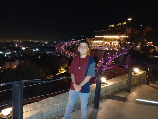 عکس فود کورت فلای لند