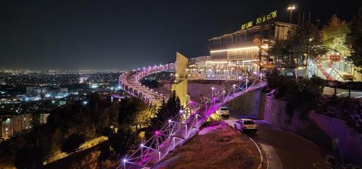 عکس فود کورت فلای لند