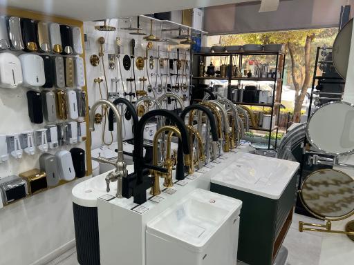 عکس کلینیک ساختمانی گالریا