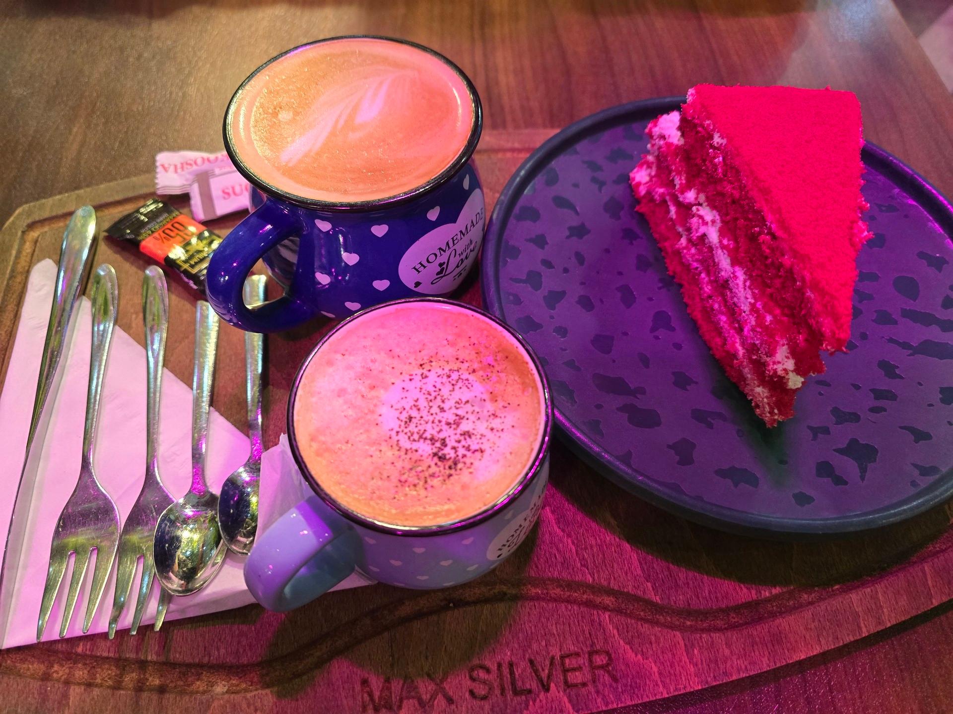 عکس کافه میشو