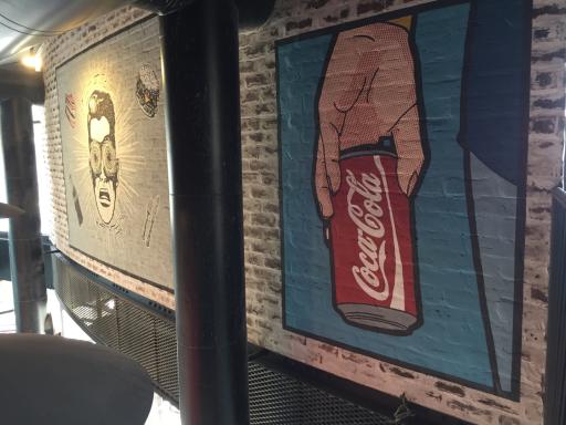 عکس فود کورت فلای لند