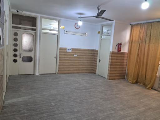 عکس دبیرستان دوره اول پسرانه سما