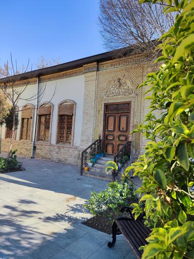 عکس خانه دکتر ابتهاج سمیعی 