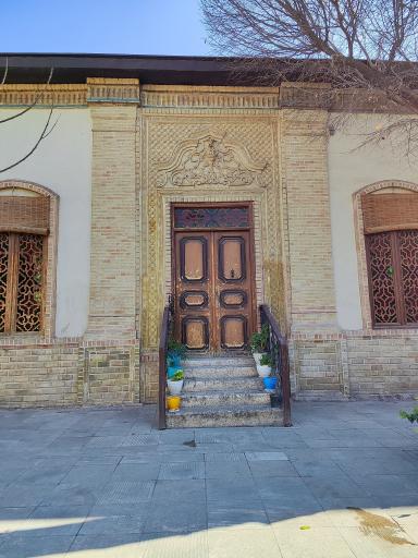 عکس خانه دکتر ابتهاج سمیعی 