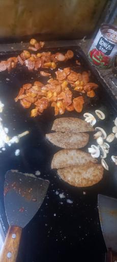 عکس فست فود خان برگر 