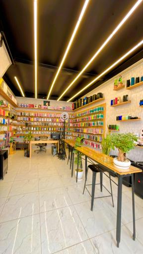 عکس فروشگاه موبایل خاکیان