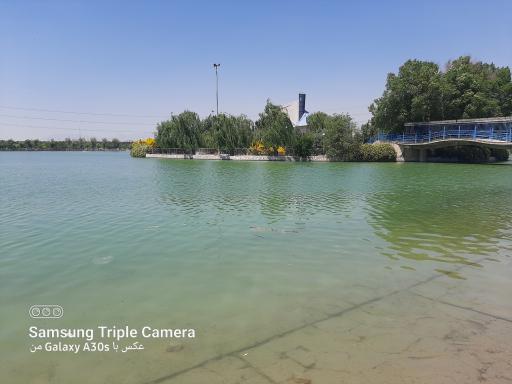 عکس دریاچه مصنوعی آزادگان