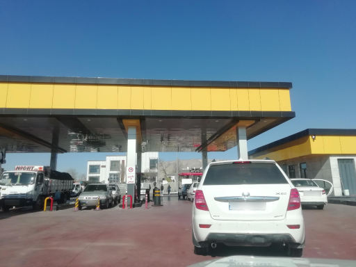 عکس پمپ بنزین