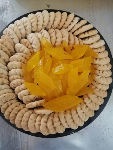 نان شیرینی و یوخه تارا