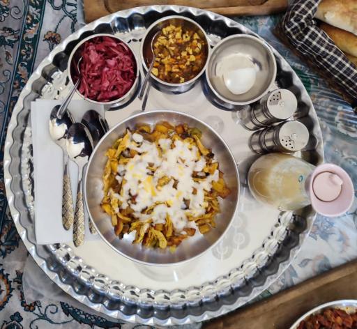 عکس سالن غذاخوری مجید دلبندم 