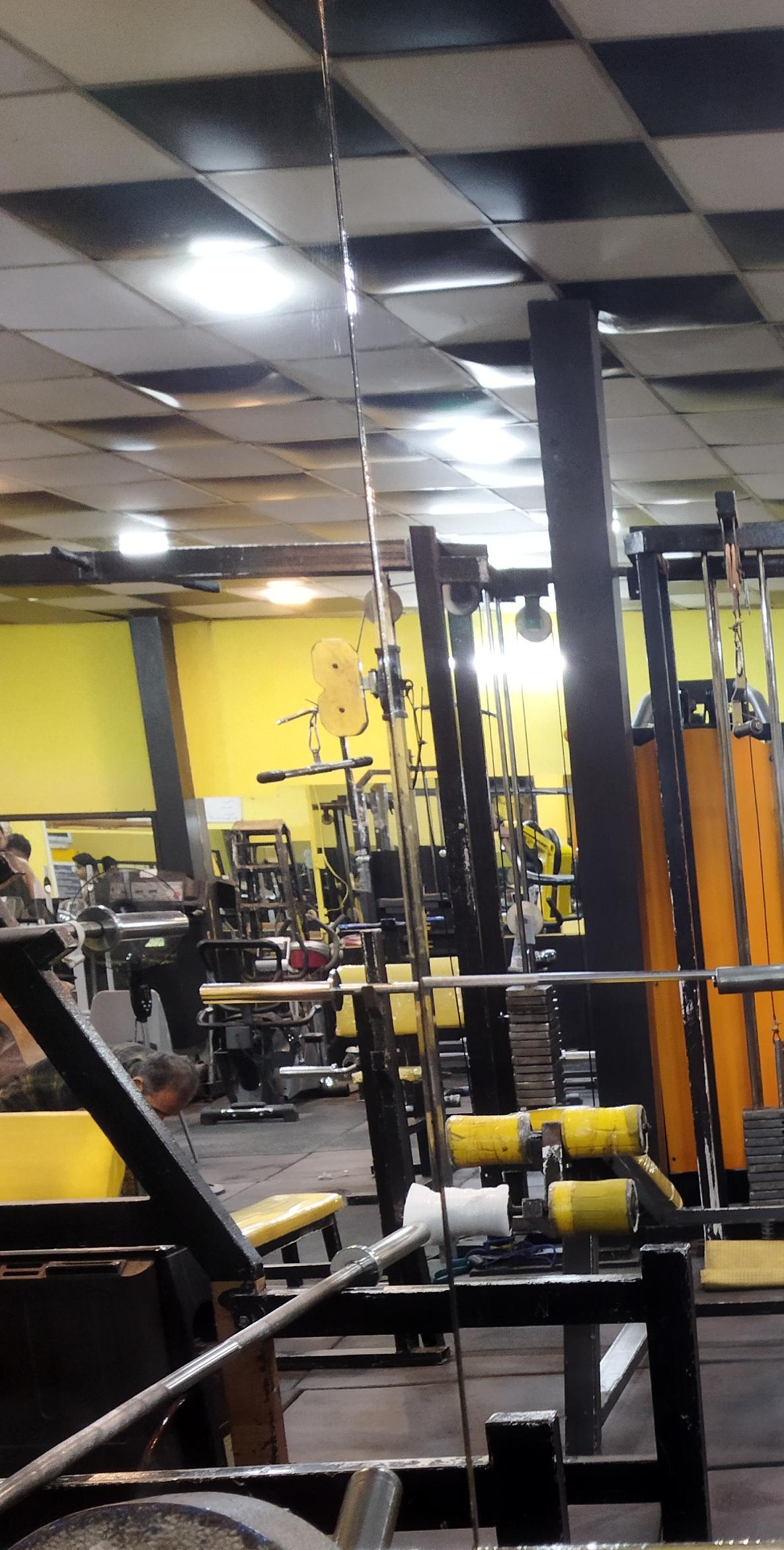 عکس باشگاه بدنسازی هوشمند