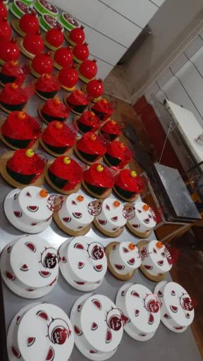 عکس شیرینی آیناز یکرنگ