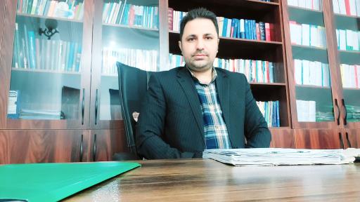 عکس دفتر وکالت مهدی کرد