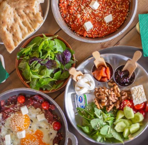 عکس کافه بی‌سان