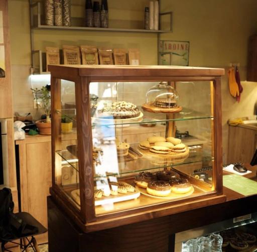 عکس کافه بی‌سان