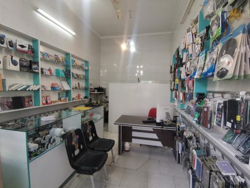 عکس خدمات موبایل آزادی