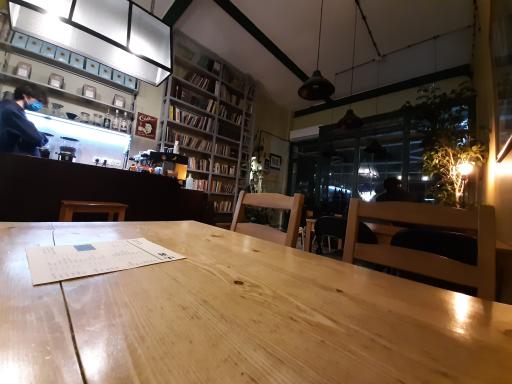 عکس کافه بی‌سان