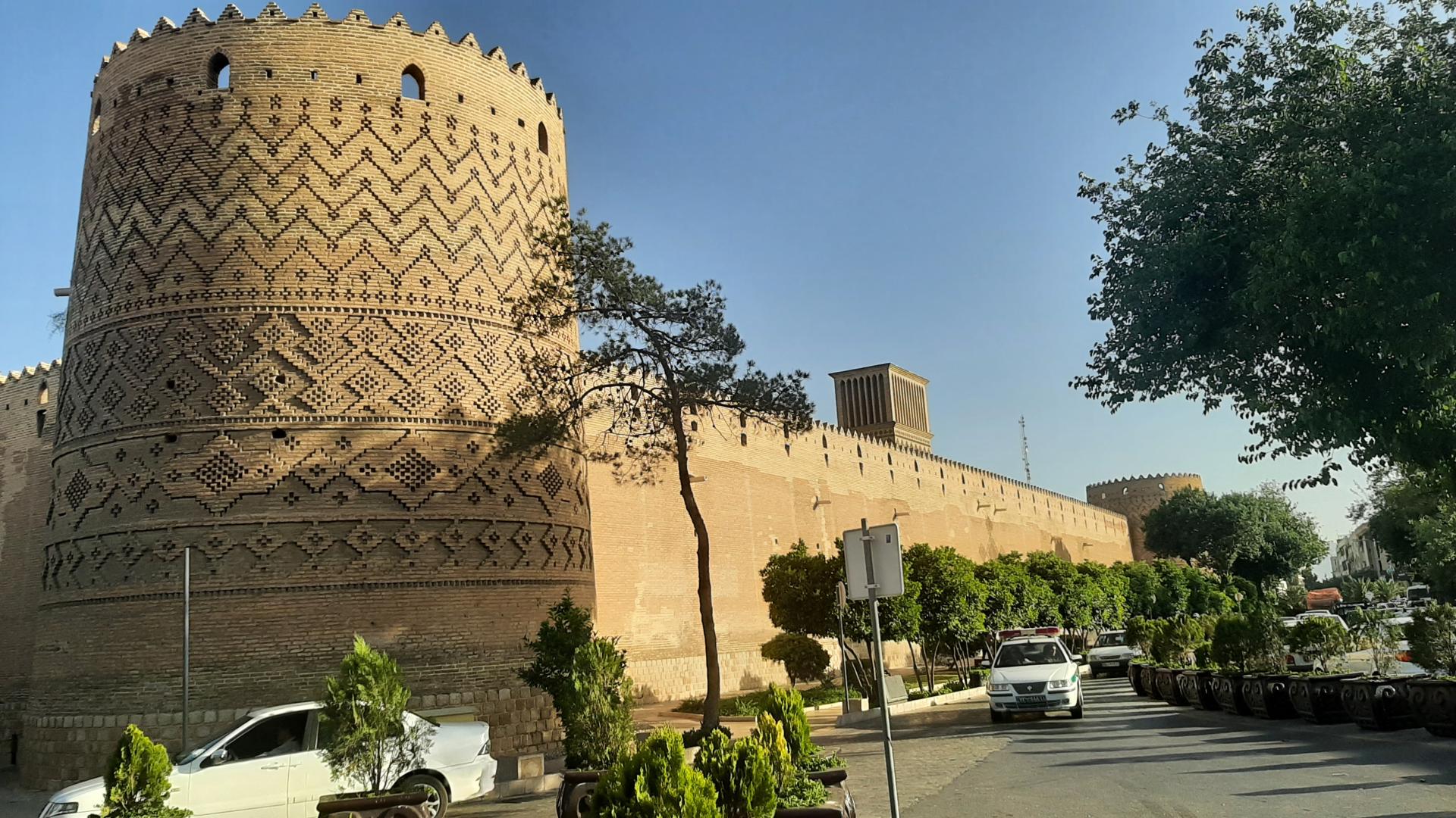 عکس میدان تکیه ارگ بم