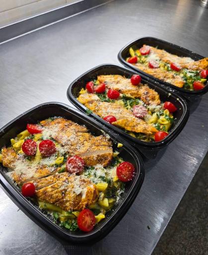 عکس فست فود و مرغ سوخاری لبخند 