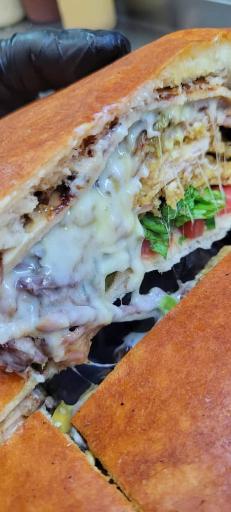 عکس فست فود و مرغ سوخاری لبخند 