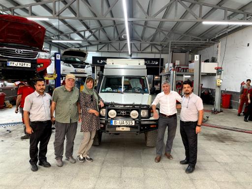 عکس نمایندگی تویوتا مسعودی