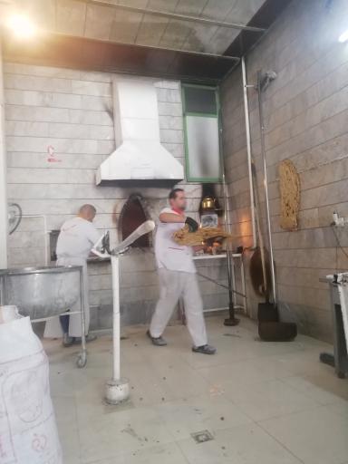 عکس نانوایی سنگک تنوری
