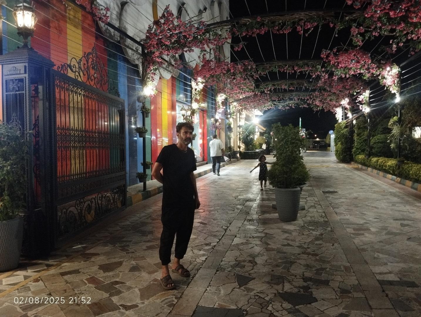 عکس بازار کاسپین