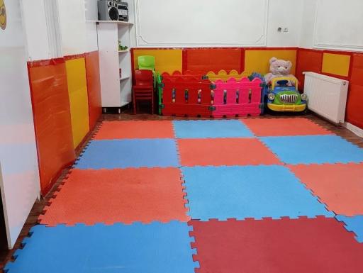 عکس مهد کودک بلوط