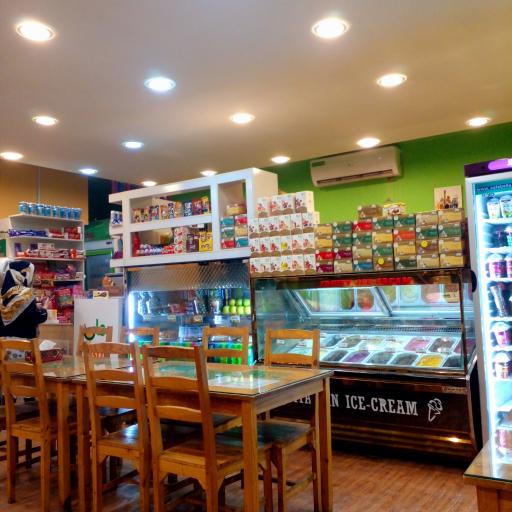 عکس آبمیوه فروشی مان