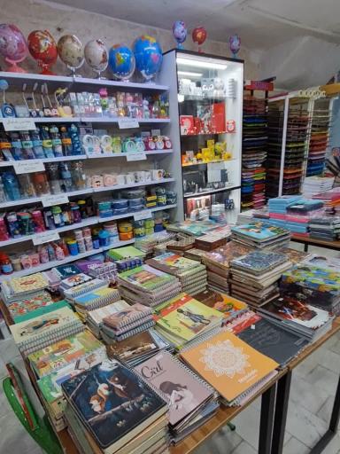 عکس فروشگاه لوازم التحریر رنگی پنگی