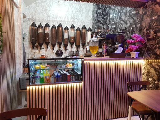 عکس کافه زعفران 