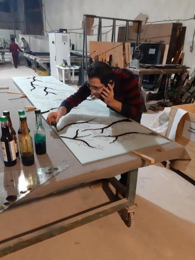 عکس شیشه دکوگلس باسمنج