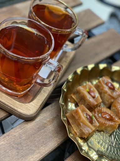 عکس کافه باقلوا