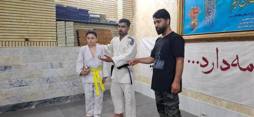 عکس باشگاه انصارالمهدی مربی استاد گلفشان