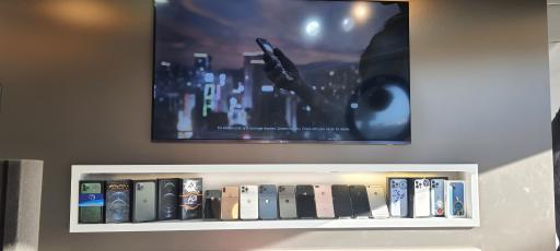 عکس اپل استور طاها