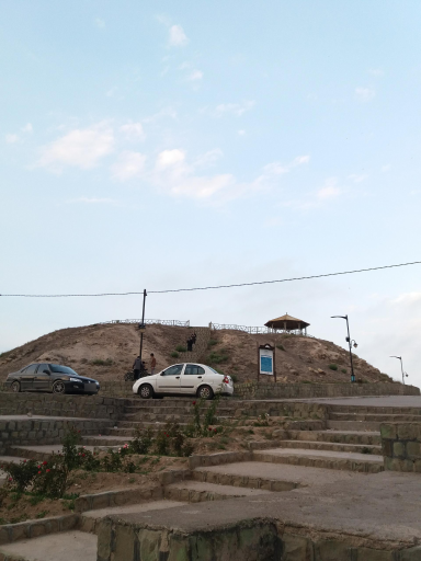 عکس تپه تاریخی آناهیتا