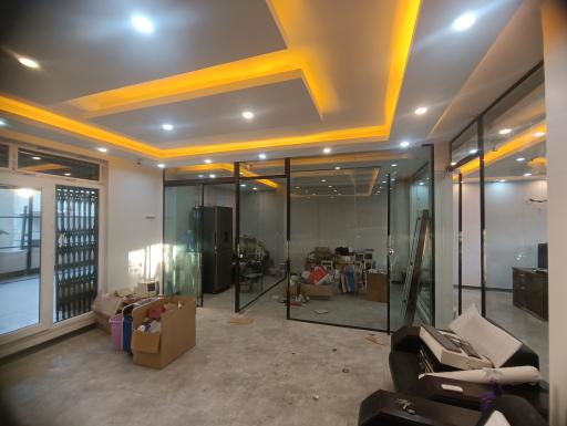 عکس ایمن درب اتوماتیک شیشه ای و کرکره برقی