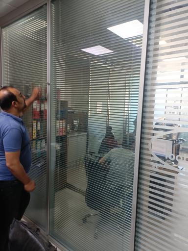 عکس ایمن درب اتوماتیک شیشه ای و کرکره برقی