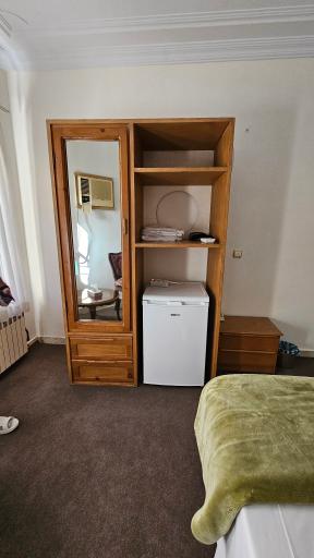 عکس هتل صدرا