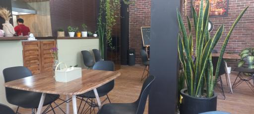 عکس کافه صبحانه ساباط